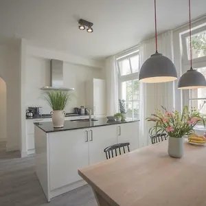  Apartment Luxury Upstairs & Downstairs Niederlande