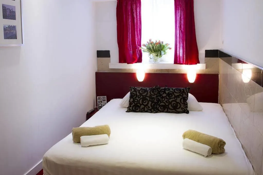 Floris Hotel Amsterdam 2*,